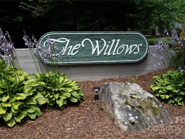 House for sale in Hendersonville