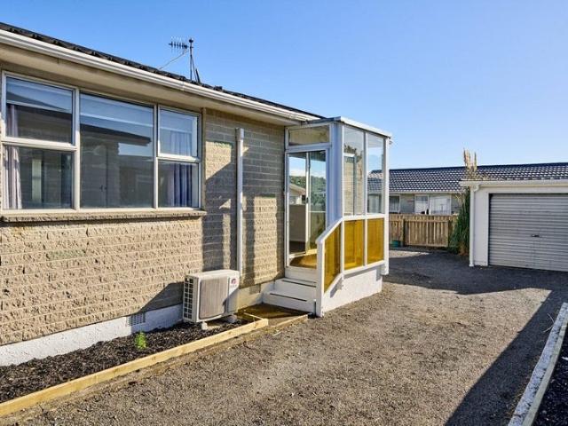 House for rent in Tītahi Bay, Porirua