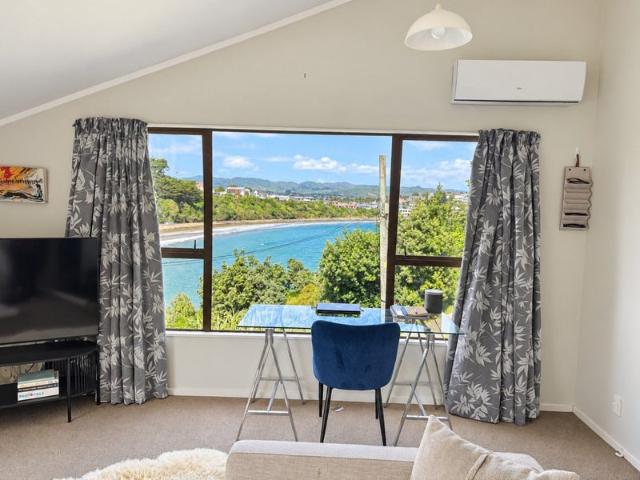 Apartment for rent in Tītahi Bay, Porirua
