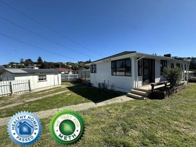House for rent in Tītahi Bay, Porirua