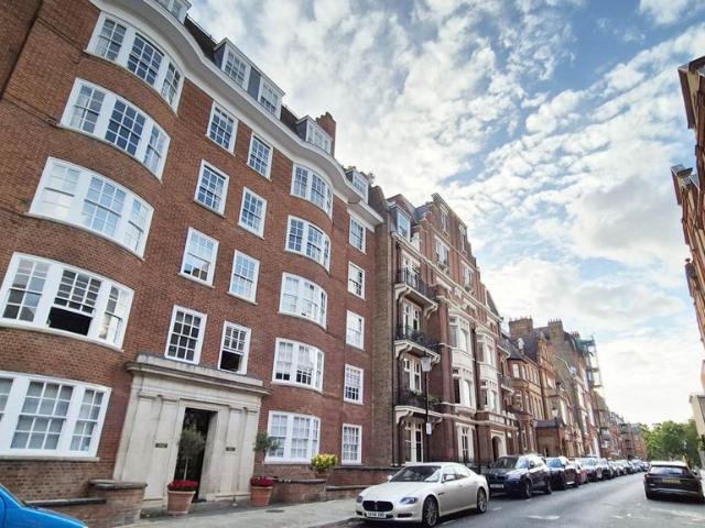 Apartment for rent in Chelsea, Greater London