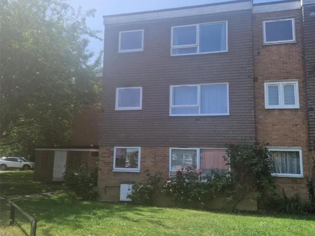 Apartment for rent in Slough