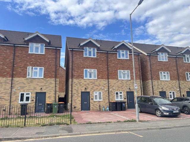 House for rent in Houghton Regis, Bedfordshire