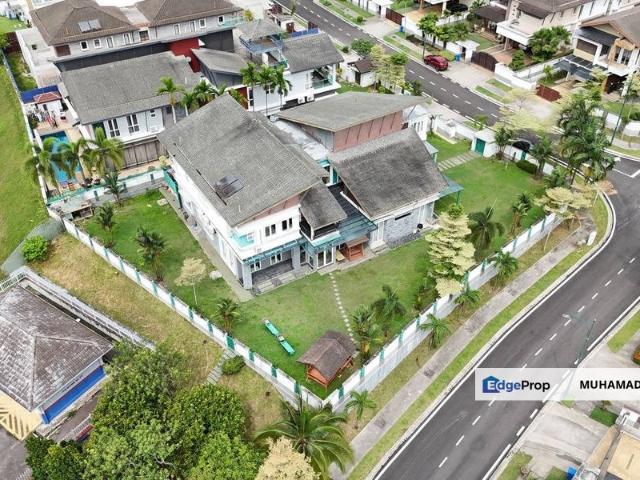 House for sale in Seksyen U8, Shah Alam