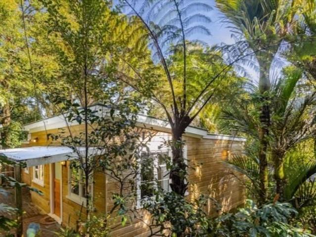 House for rent in Oratia