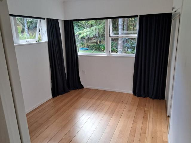 House for rent in Oratia