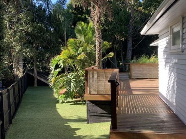 House for rent in Oratia
