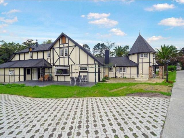 House for rent in Kōnini, Waitākere Ranges