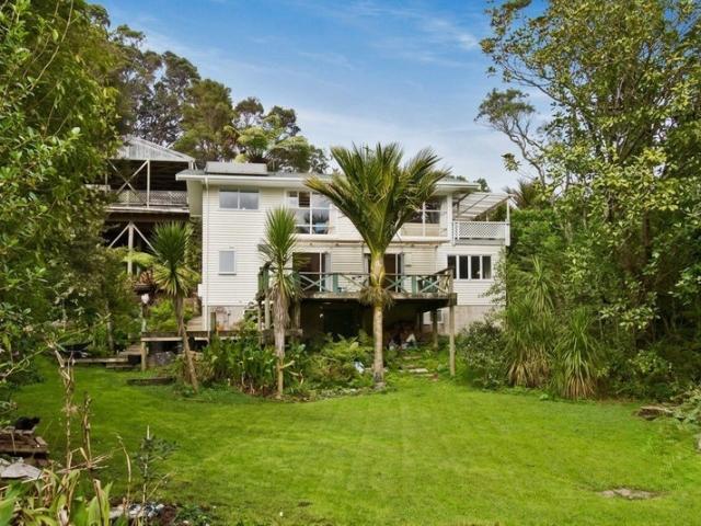 House for rent in Oratia