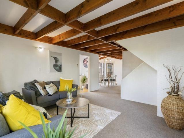 House for rent in North Titirangi, Whau