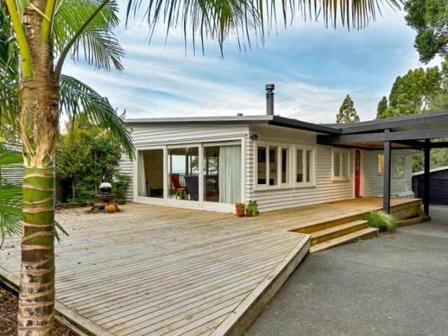 House for rent in Woodlands Park, Waitākere Ranges