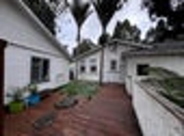 House for rent in Oratia