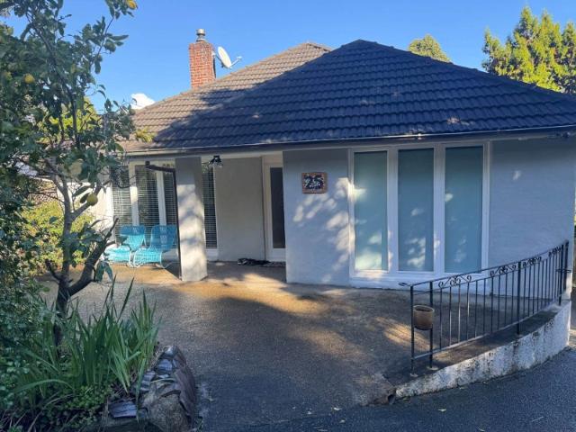 House for rent in Oratia, Oroua County