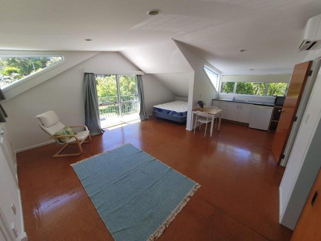 Apartment for rent in Oratia