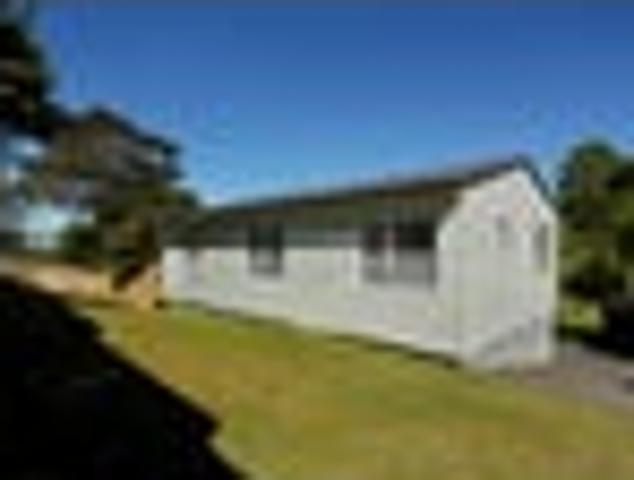 House for sale in Oratia, Oroua County