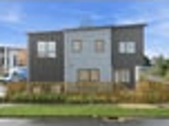 Townhouse for sale in Glen Innes, Oroua County