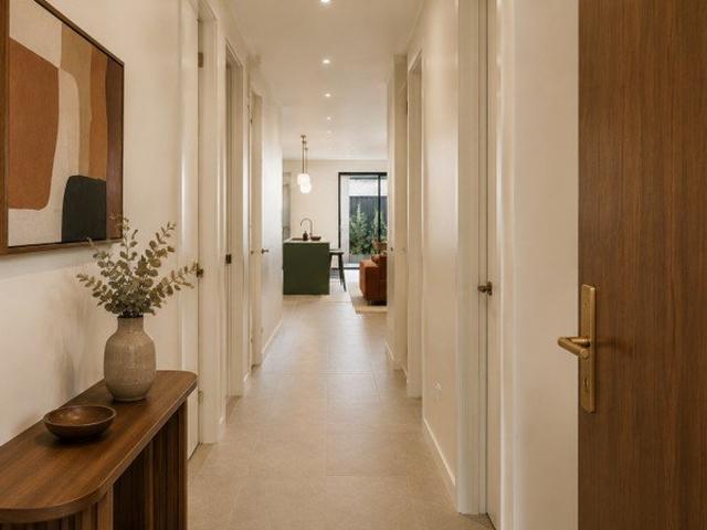 Cottage for sale in Piara Waters, Western Australia