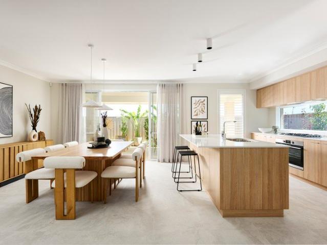 Cottage for sale in Parklands, Western Australia