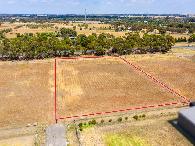 Property for sale in Lethbridge, Victoria