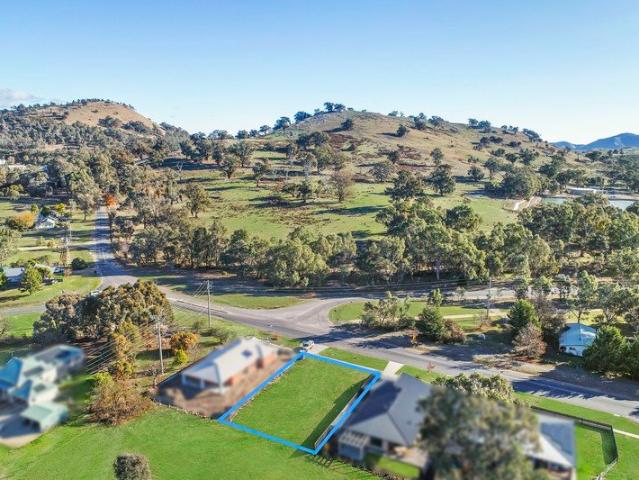 Land for sale in Victoria