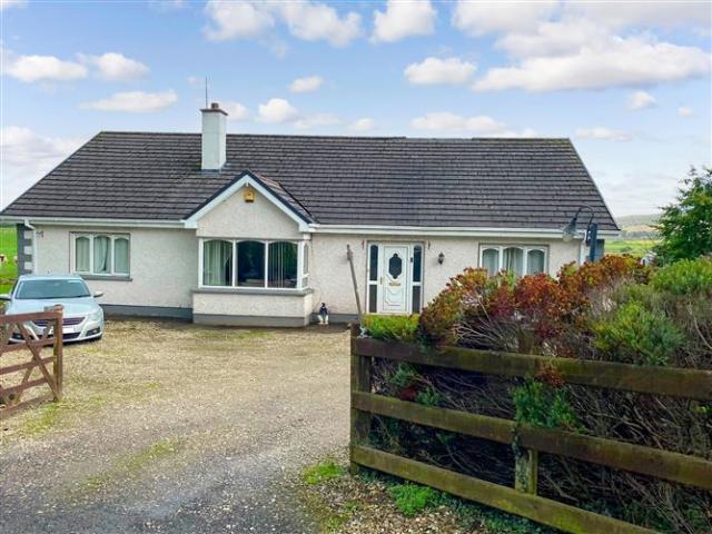Detached House for sale in Lifford, County Donegal