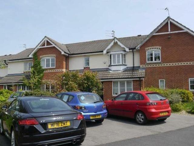House for rent in Colshaw Farm, Wilmslow