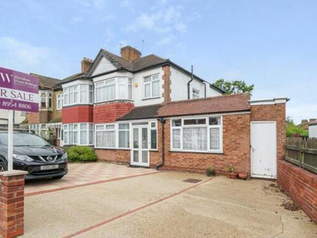 House for sale in Hertfordshire