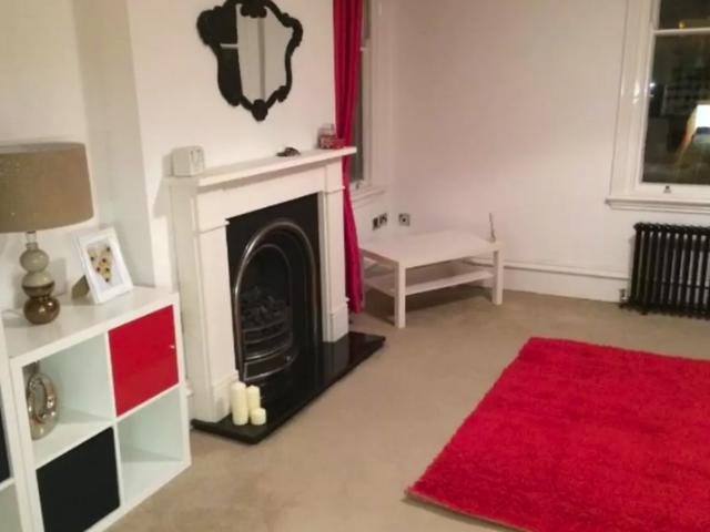 Apartment for rent in Dixons Green, West Midlands