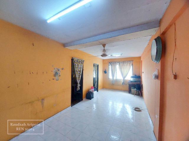 Flat for sale in Kajang, Langat