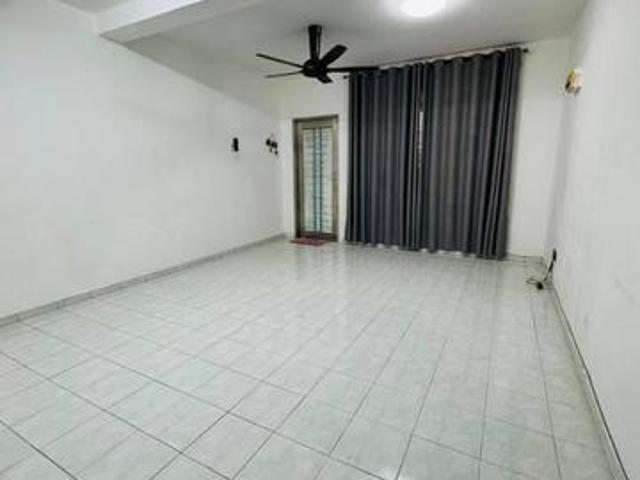 Terraced House for sale in Ulu Tiram, Johor