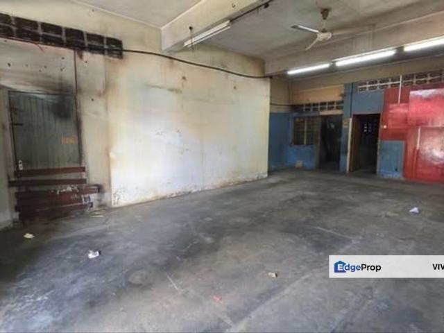 Shop for sale in Perak