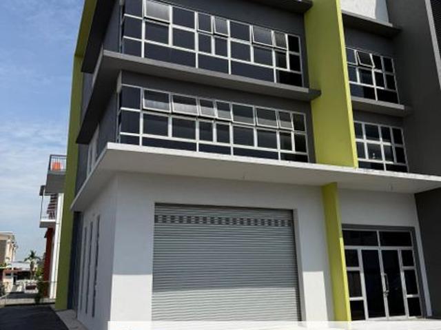 Warehouse for rent in Petaling, Damansara Damai