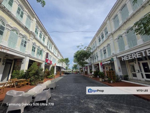 Shop for sale in Malaka