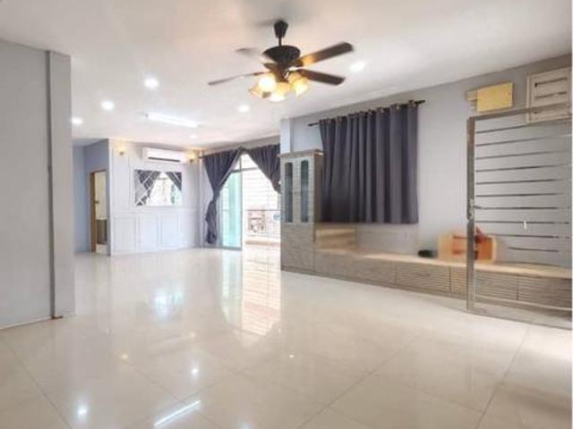 Residential House for rent in Kota Kinabalu, Bahagian Pantai Barat