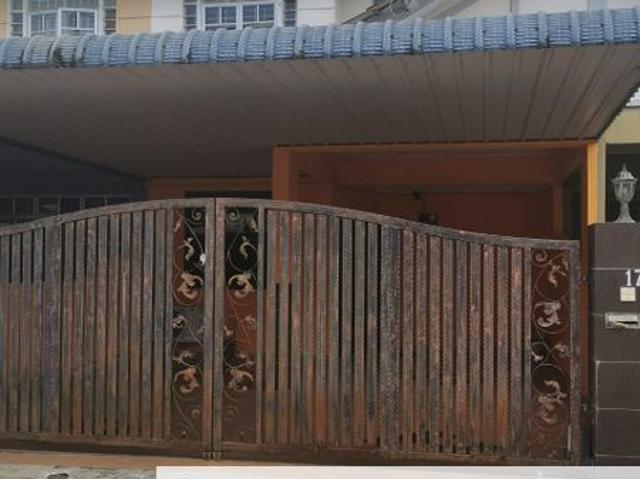 House for sale in Mukim 16, Tena