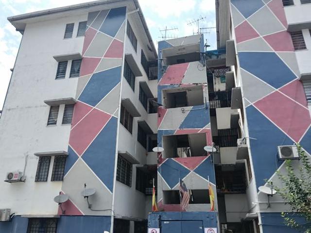 Flat for sale in Selayang, Selangor