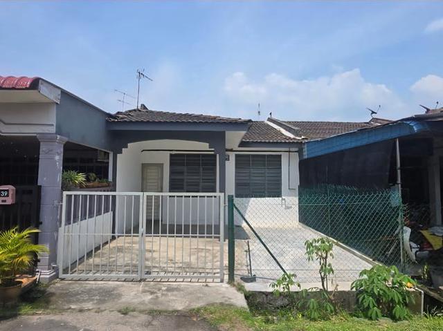 Property for sale in Kluang