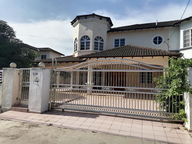 Residential House for sale in Malaka