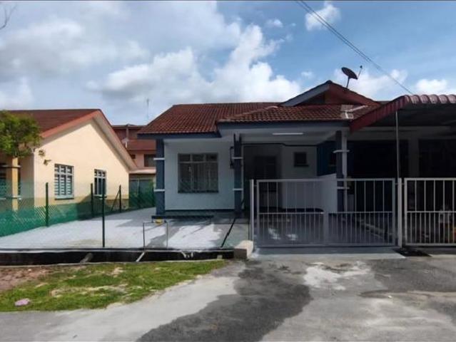 Terraced House for sale in Simpang Renggam, Kluang