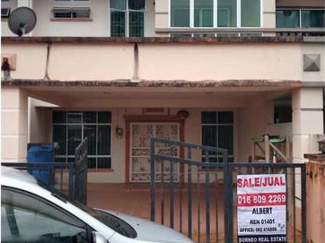 Terraced House for sale in Serian, Serian Bazaar