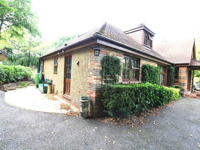 House for rent in Charing, Ashford