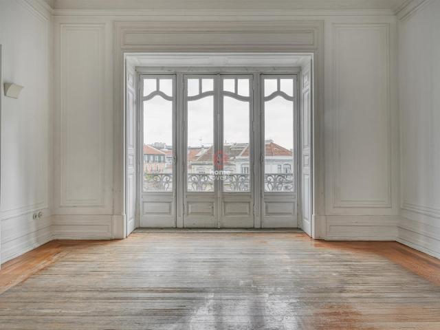 Apartamento venda em Santo António, Lisboa