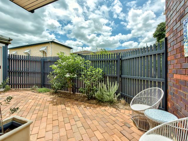 Townhouse for sale in Toombul, Queensland