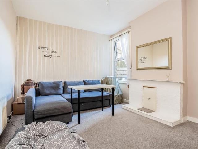 House for rent in London Borough of Croydon, Greater London