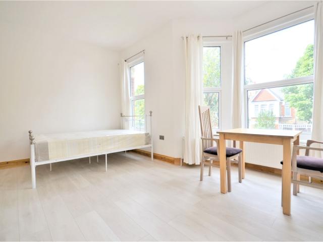 House for rent in London Borough of Ealing, Greater London