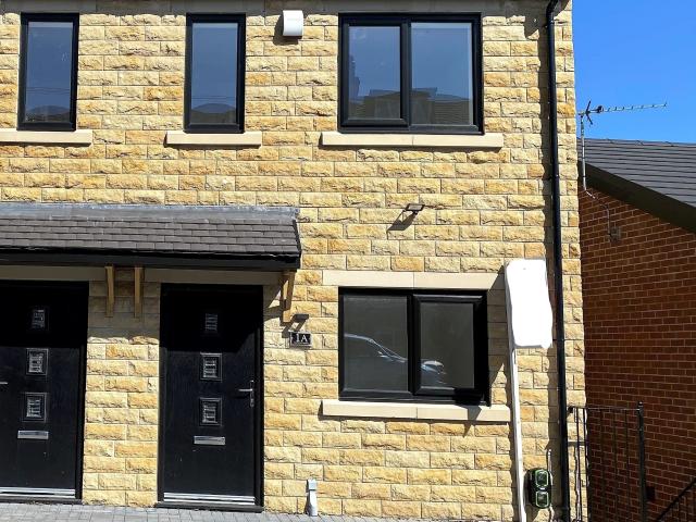 Apartment for rent in Bank Top, Bradford