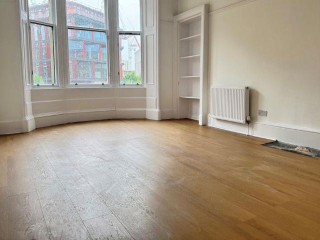 Apartment for rent in Dowanhill, Scotland