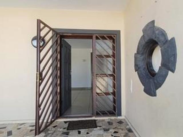 Apartment for rent in Seaview, Kwazulu-natal