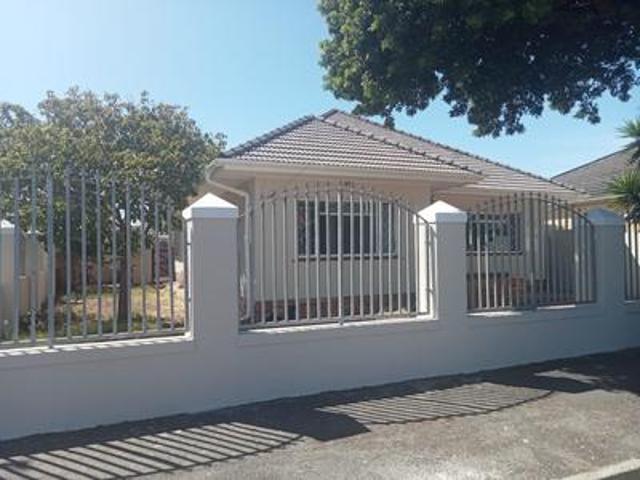 House for rent in Goodwood, Western Cape
