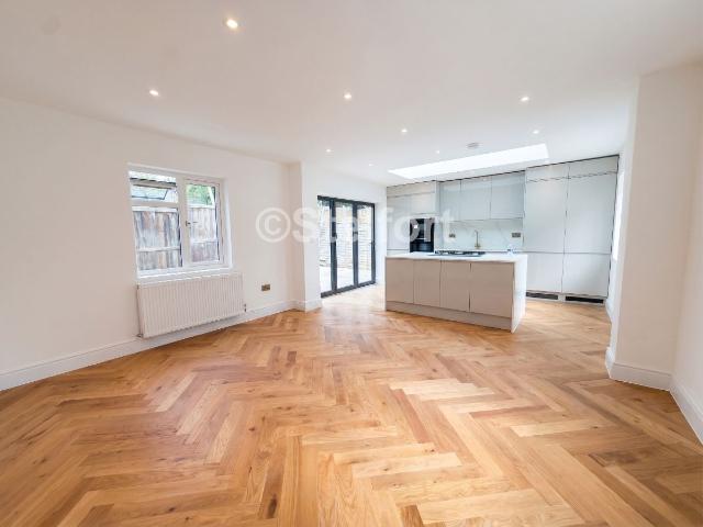 House for rent in Friern Barnet, Greater London